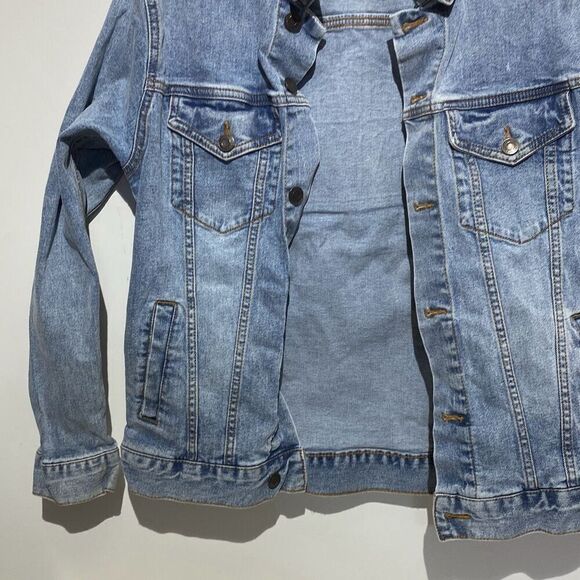 Universal Studios Women's Blue Collared Embroidered Denim Jean Jacket Size Small - Picture 14 of 14